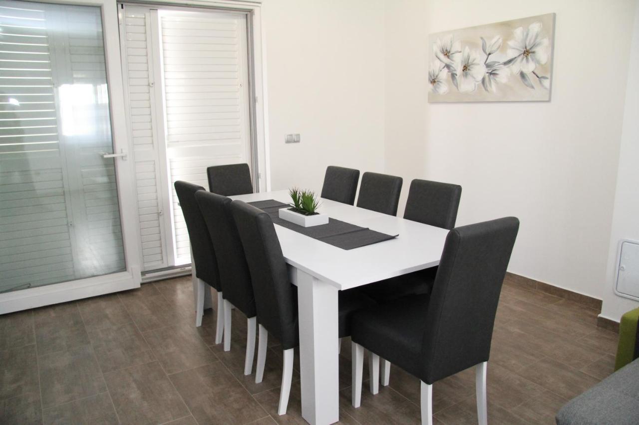 Apartman Ivana Biograd Na Moru Εξωτερικό φωτογραφία